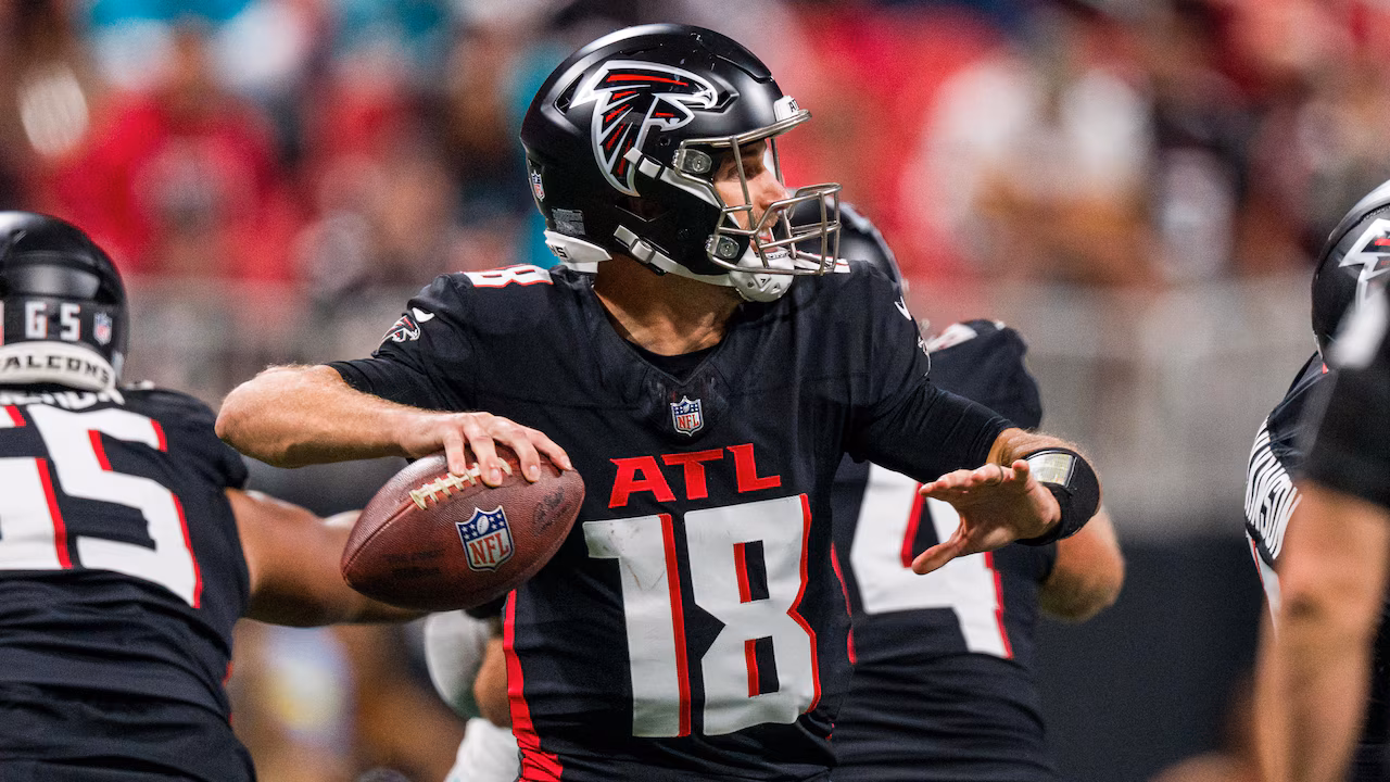 Dolphins_Falcons_Football_04191_4006x2253_(0,120)