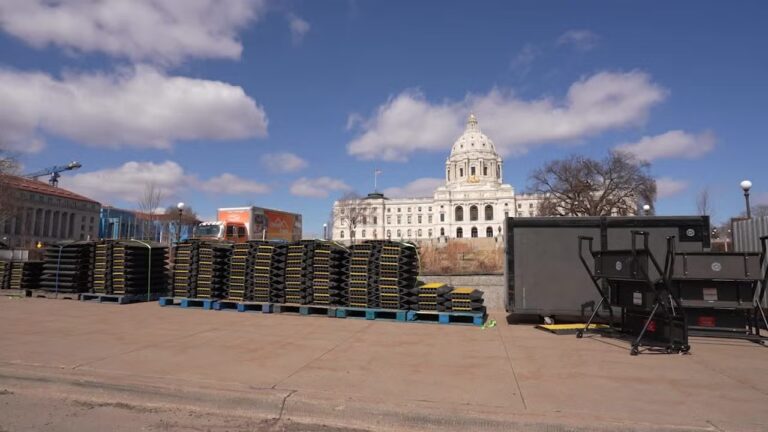 NO-KINGS-RALLY-PREP_PKG_00.01.07.18