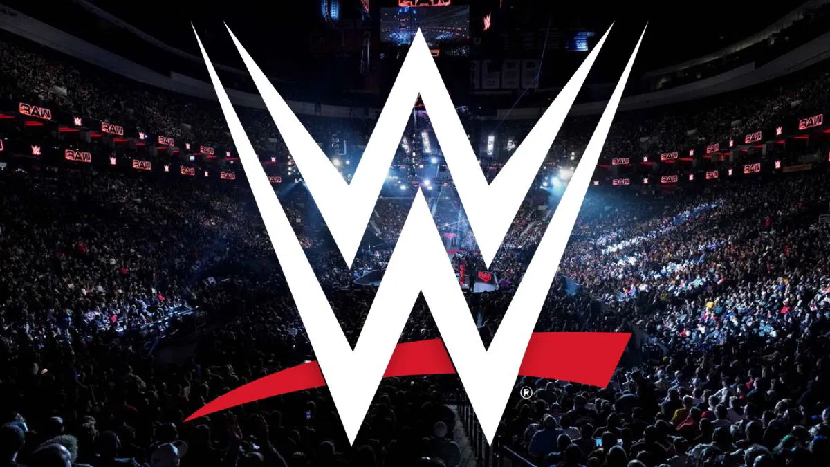 wwe-logo-crowd-1