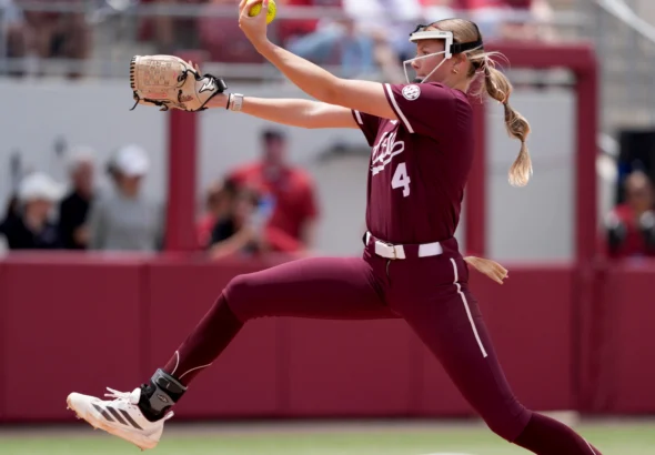 90225011007-ou-softball-super-026